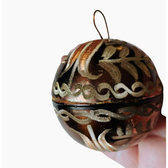 Vintage Hand Engraved Metallic Christmas Ornament With Leaf Design Gold Bronze - Picture 9 of 15